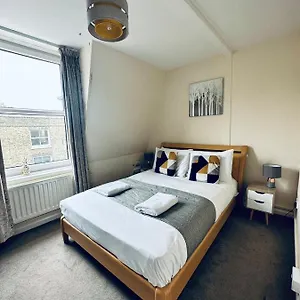 Koala & Tree - Cozy And Centric 1 Bed - Short Lets & Serviced Cambridge (Cambridgeshire)